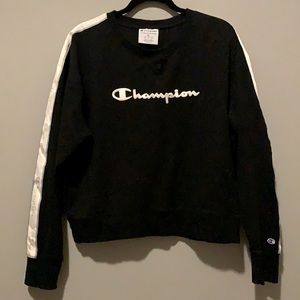 XL Women’s Black Champion Crew-neck